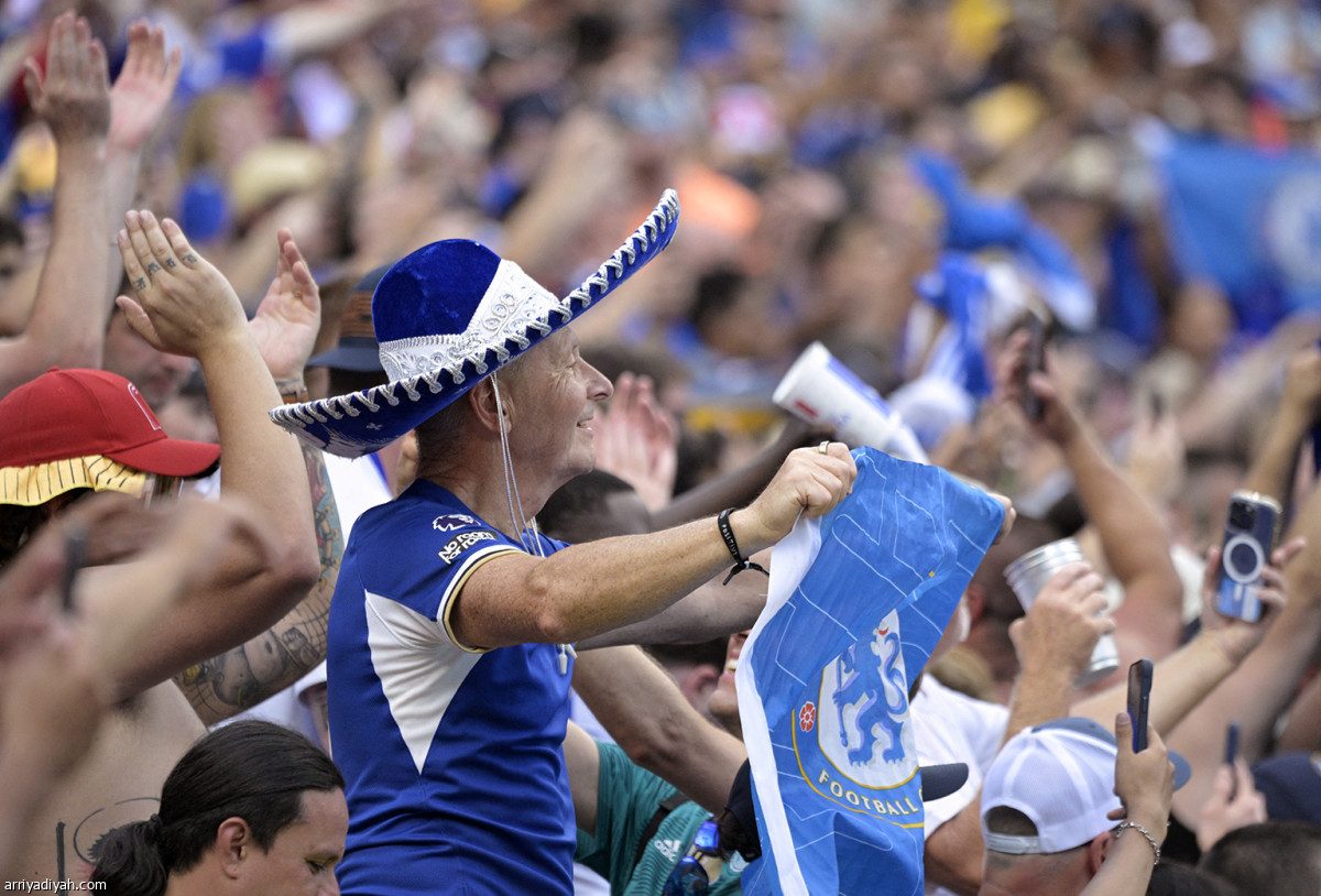 «البلوز» يحتفلون