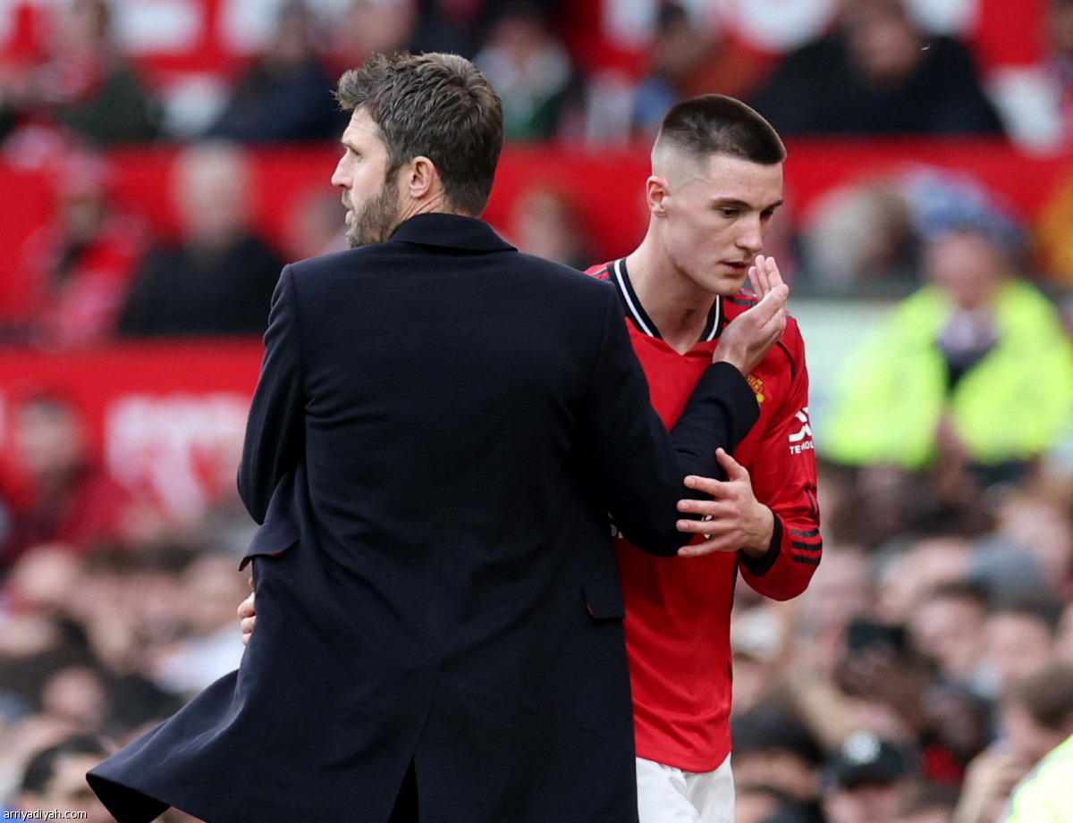 كاريك.. انتصار سادس