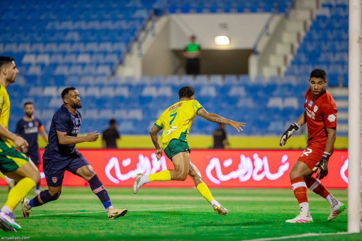 الخليج.. انطلاقة مثالية