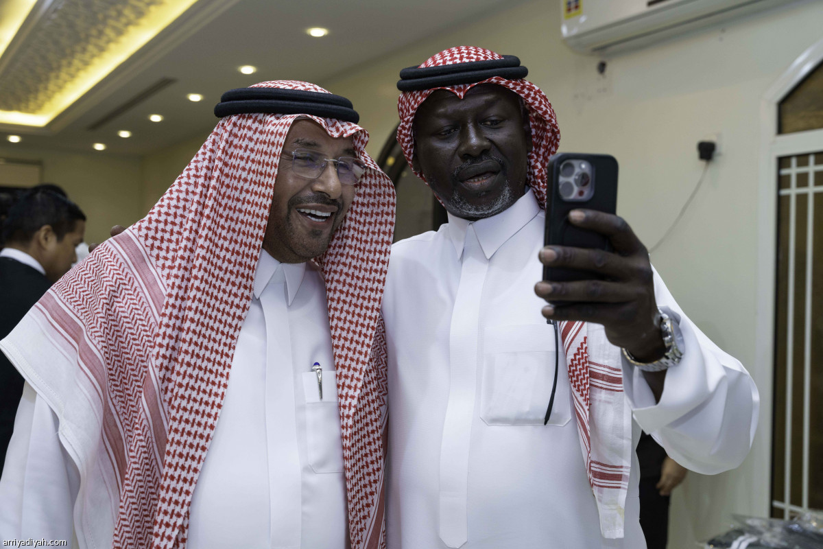 أصدقاء الأنيق