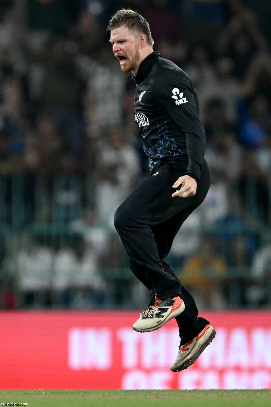 فيليبس يحتفل