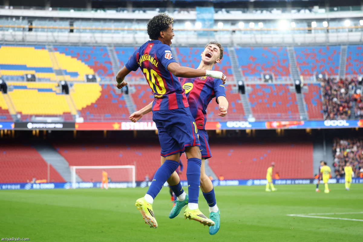 لامين في نادي الـ100