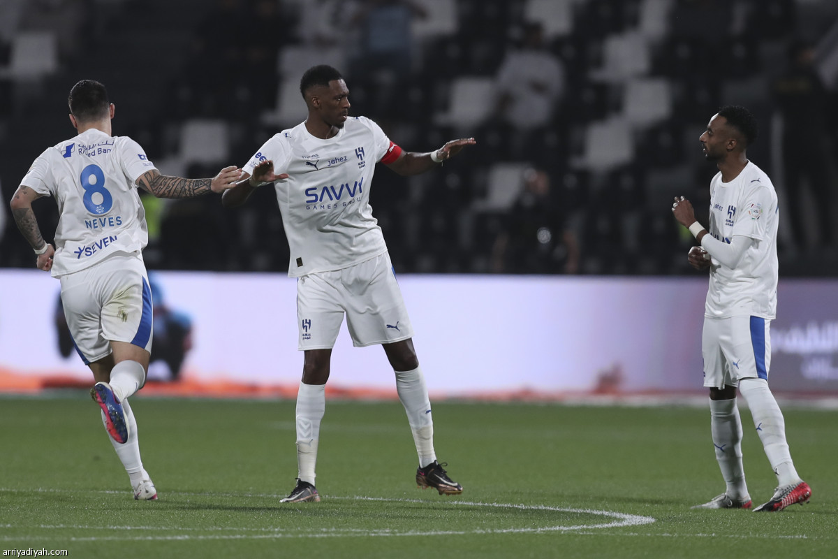 عاصفة زرقاء