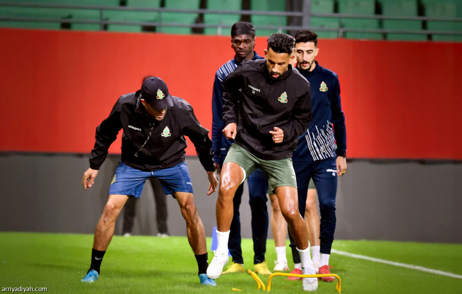 بعد 19عاما.. الأهلي يتحدى الجيش الملكي