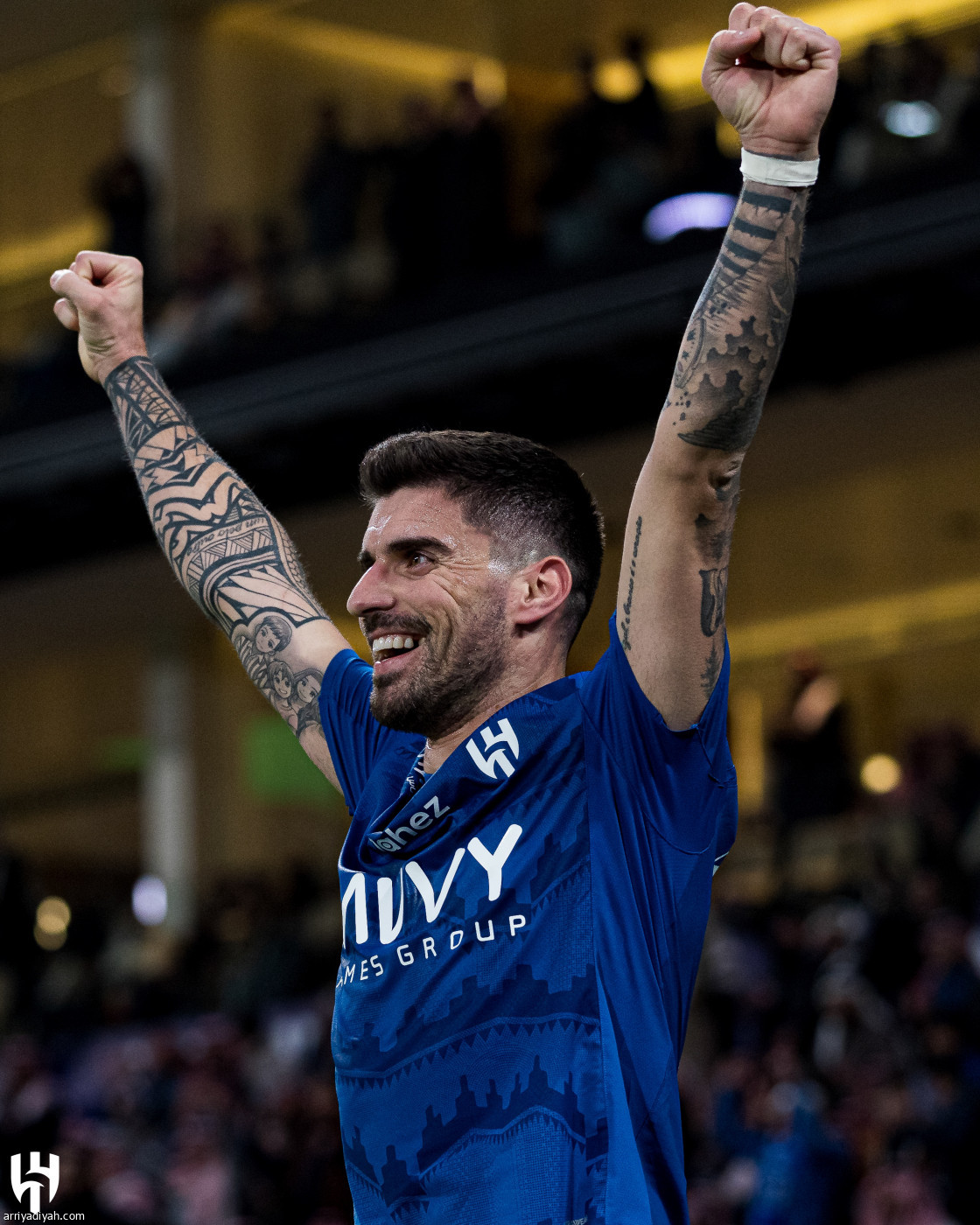 احتفال أزرق