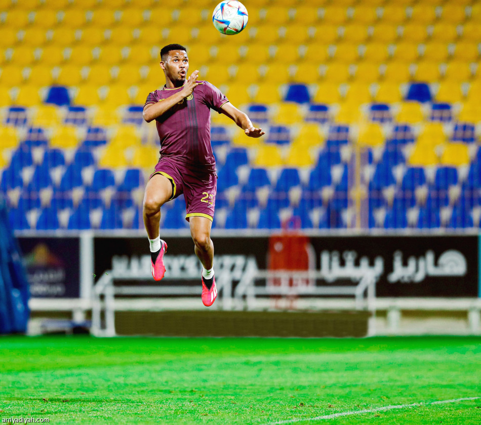 إصابة الصليهم
تبعثر أوراق النصر