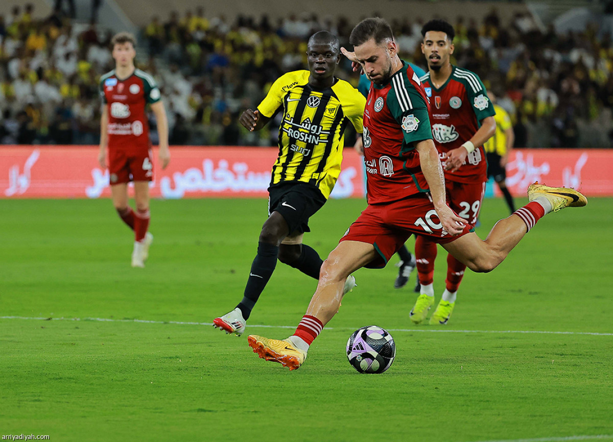 توسيع فارق الصدارة