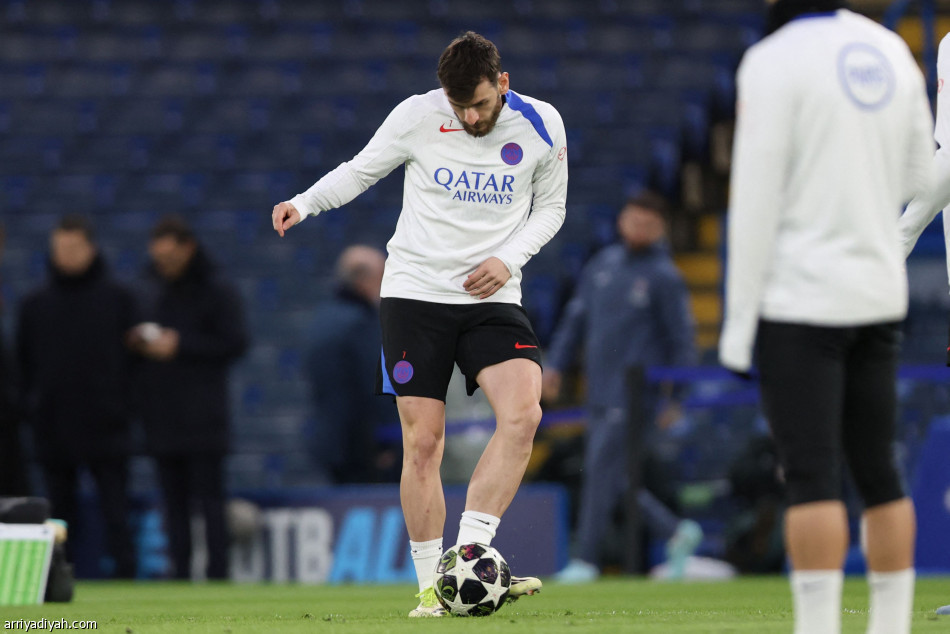 إنريكي يواجه تشيلسي بوفرة هجومية