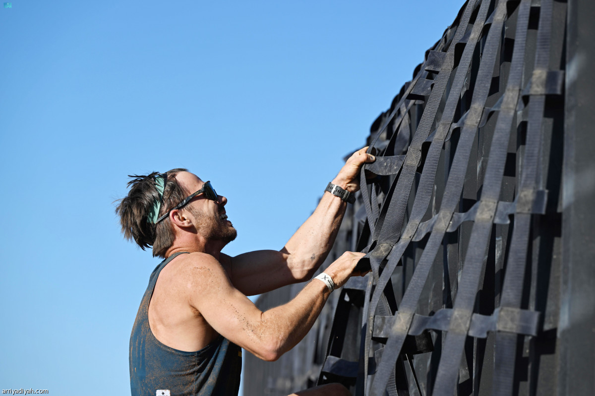 المحارب في العلا