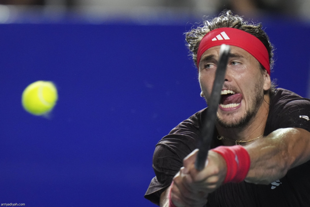 زفيريف ينطلق