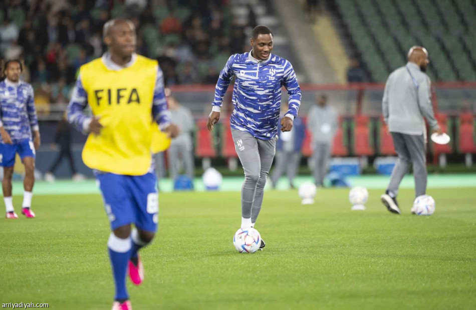بالهلال..
الريال ذهب مئوي